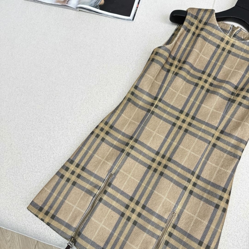 Bv*b*rry dress
